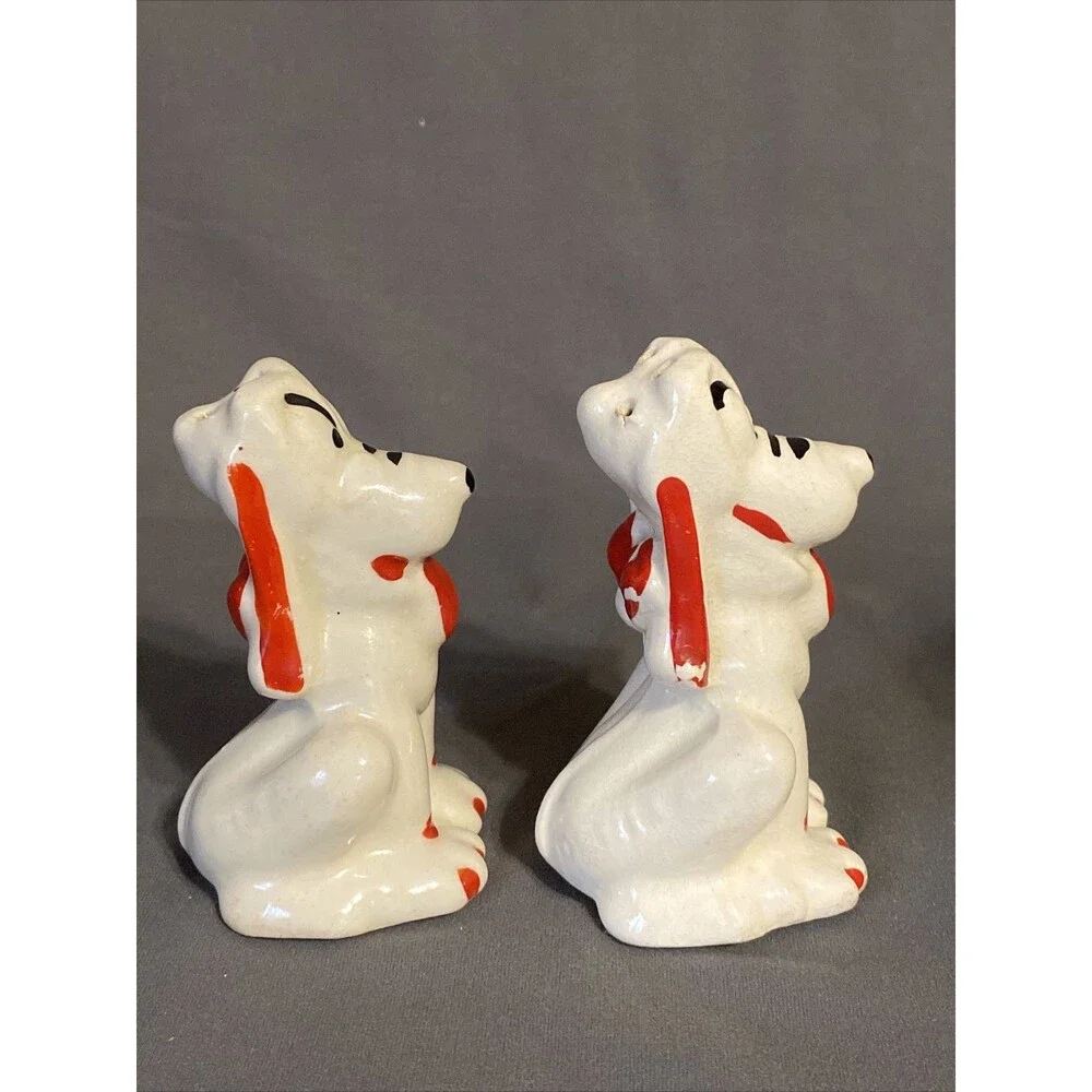 Vintage Salt & Pepper Shaker Set Hound Dog Hand Painted